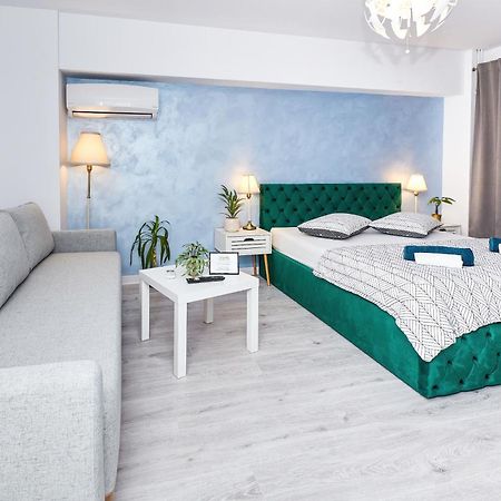 Marcos Apartments - Self Check-In Ρέσιτσα Εξωτερικό φωτογραφία